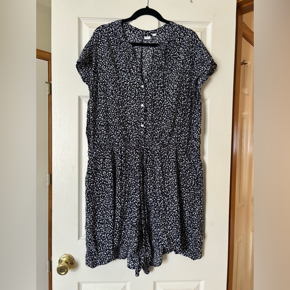 Ditsy floral romper with pockets